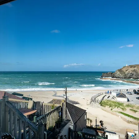 Gulls Roost - Pet Friendly Self Catering Portreath, Cornwall